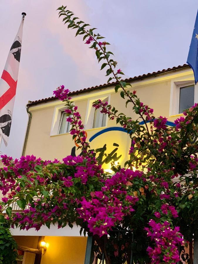 Meta Hotel Santa Teresa di Gallura Esterno foto