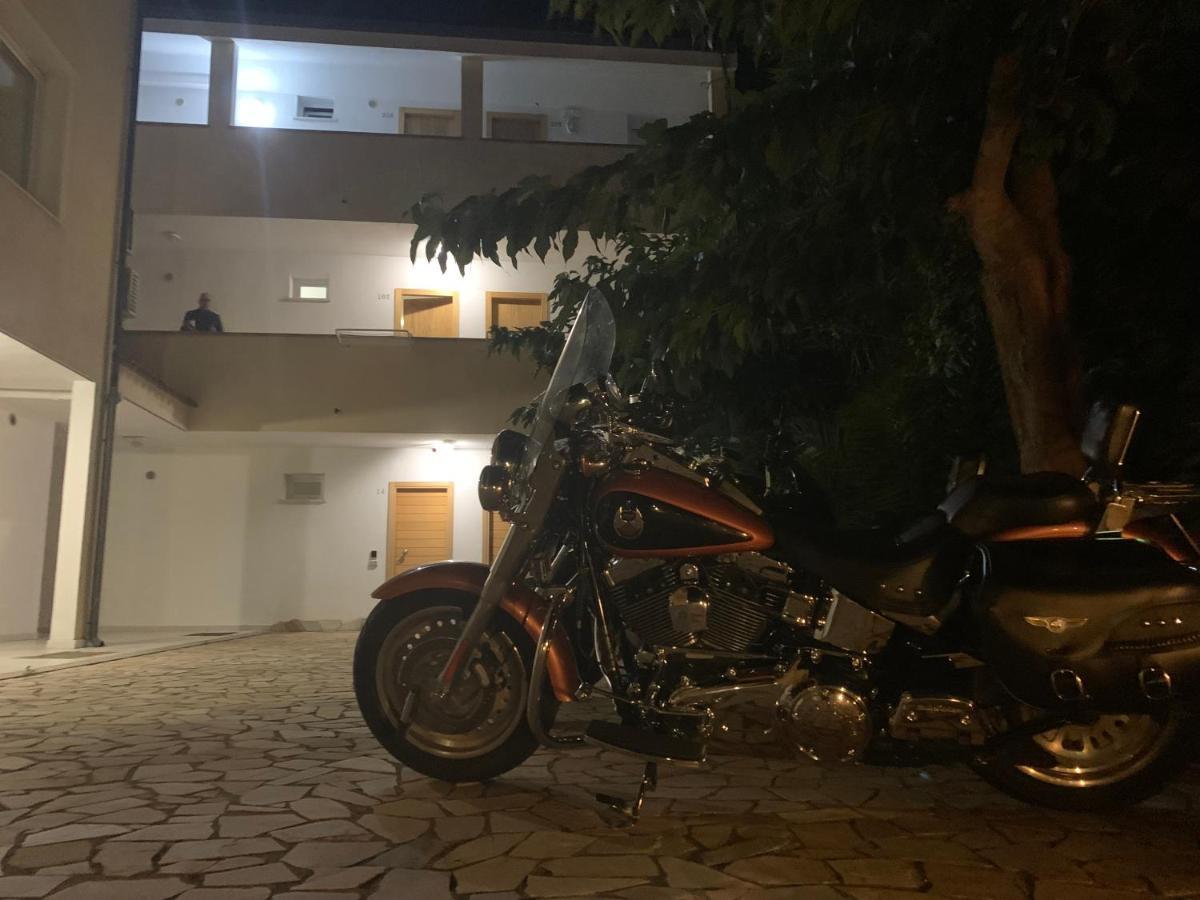 Meta Hotel Santa Teresa di Gallura Esterno foto