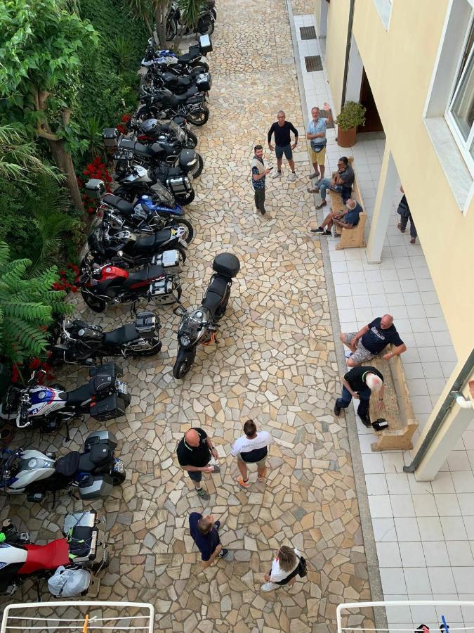 Meta Hotel Santa Teresa di Gallura Esterno foto